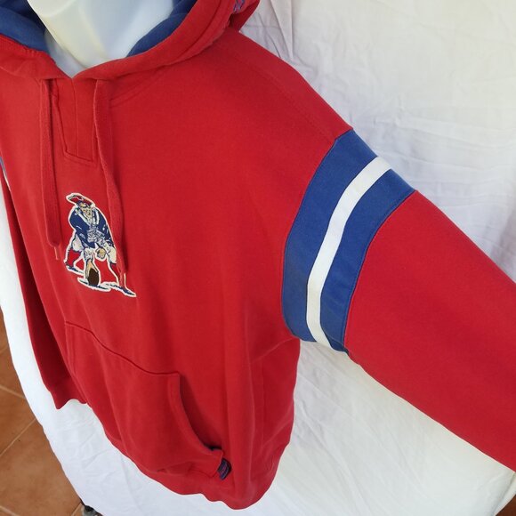 NFL Team Apparel Retro Patriots Logo Red and Blue Hoodie Jacket - Picture 5 of 14